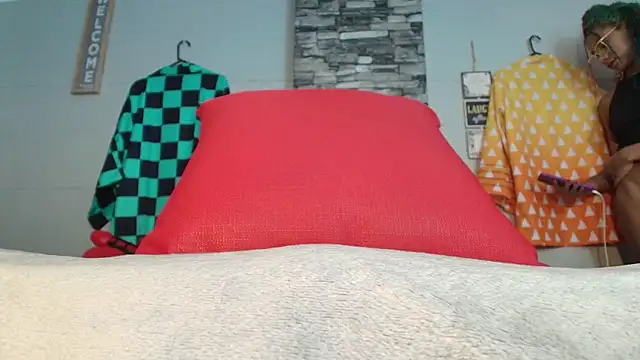 sofia fer online show from February 11, 2026, 2:33 am