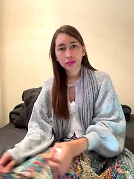 cieloadriano2024 online show from September 23, 2025, 8:10 am