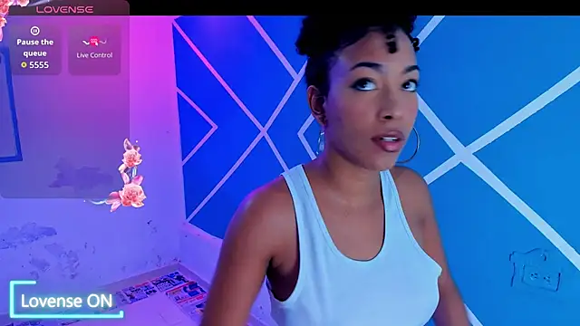 Snapshot of sasha_fox00 chatting on October 11, 2025, 7:48 pm sasha fox00 online show from October 11, 2025, 7:48 pm