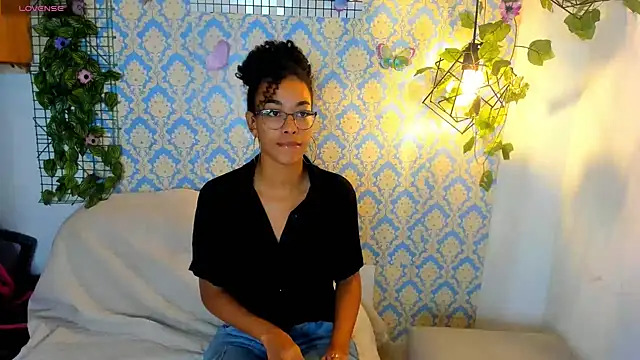 Snapshot of sasha_fox00 chatting on February 2, 2025, 11:32 pm sasha fox00 online show from February 2, 2025, 11:32 pm