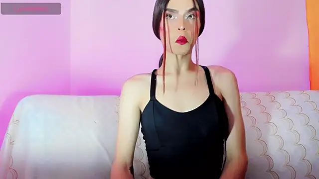 Snapshot of TatiGil chatting on November 10, 2025, 12:43 pm TatiGil online show from November 10, 2025, 12:43 pm