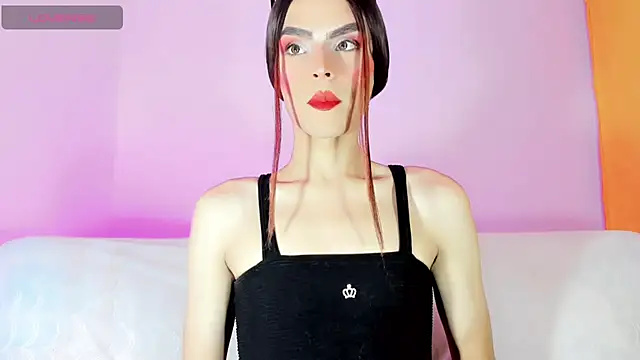 Snapshot of TatiGil chatting on November 11, 2025, 1:28 pm TatiGil online show from November 11, 2025, 1:28 pm