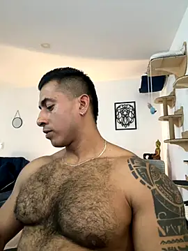 Snapshot of aaroncolombia chatting on September 18, 2025, 9:51 pm aaroncolombia online show from September 18, 2025, 9:51 pm