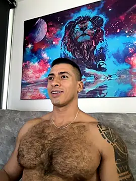 Snapshot of aaroncolombia chatting on October 1, 2025, 9:40 pm aaroncolombia online show from October 1, 2025, 9:40 pm