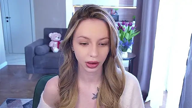 wowmolly online show from March 11, 2026, 10:09 am