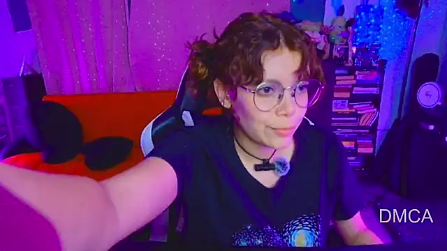 Drea Foox online show from May 6, 2026, 2:48 am