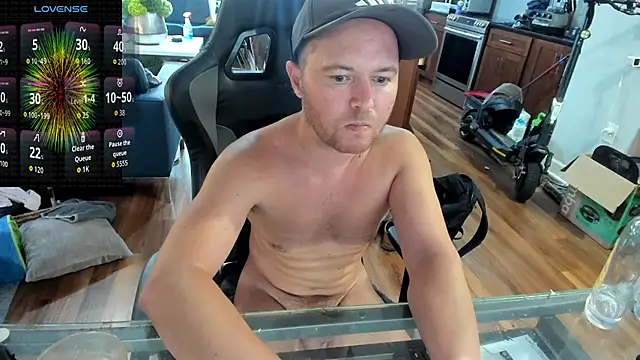 Snapshot of aaron_s_x chatting on July 23, 2026, 12:24 am aaron s x online show from July 23, 2026, 12:24 am