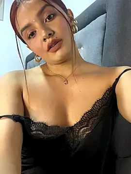 Melanyprada online show from October 13, 2025, 1:51 am