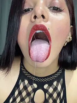 Snapshot of Melanyprada chatting on March 2, 2026, 7:15 am Melanyprada online show from March 2, 2026, 7:15 am