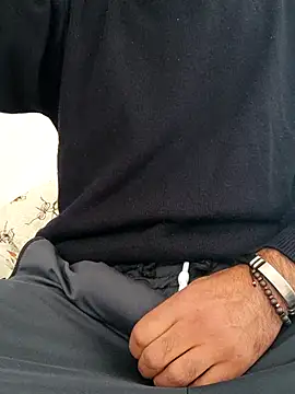 Rdm b online show from November 8, 2025, 8:40 am