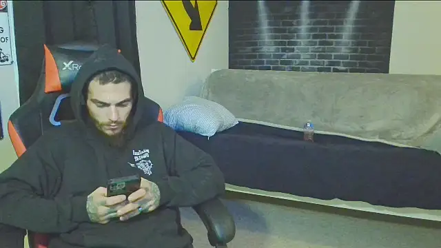 XMeF10 online show from March 3, 2025, 12:12 am