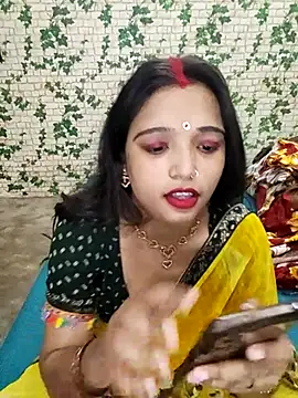 Snapshot of Dirty_couple_11 chatting on February 19, 2025, 11:06 am Dirty couple 11 online show from February 19, 2025, 11:06 am