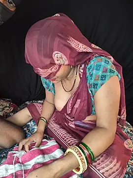 Snapshot of Shivani_Mumbai85 chatting on May 14, 2026, 5:43 pm Shivani Mumbai85 online show from May 14, 2026, 5:43 pm