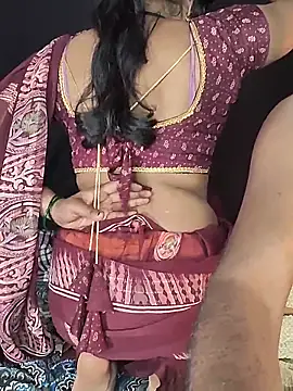Snapshot of Shivani_Mumbai85 chatting on April 10, 2026, 5:42 pm Shivani Mumbai85 online show from April 10, 2026, 5:42 pm