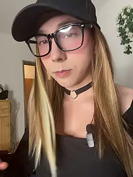 See my Boobs  online show from May 24, 2026, 10:20 pm
