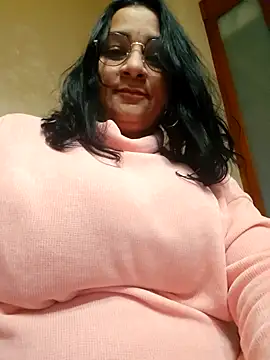 paulinaDiaz1 online show from March 28, 2026, 6:09 pm