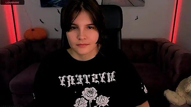 Snapshot of Ruyjin_Choi chatting on October 23, 2025, 10:14 am Ruyjin Choi online show from October 23, 2025, 10:14 am