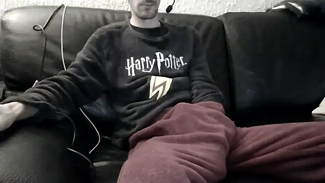 Snapshot of passif520 chatting on November 9, 2025, 10:58 pm passif520 online show from November 9, 2025, 10:58 pm