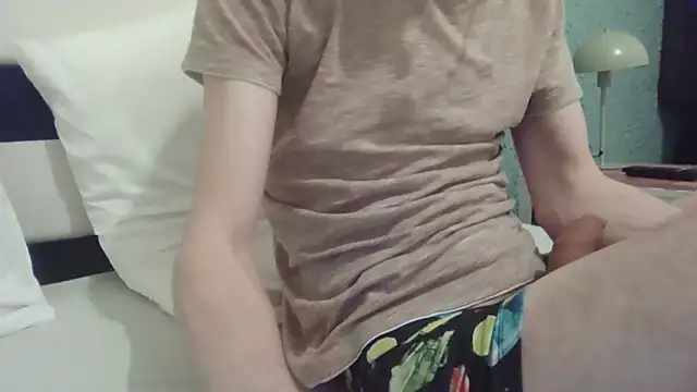 Snapshot of passif520 chatting on February 23, 2026, 7:42 am passif520 online show from February 23, 2026, 7:42 am