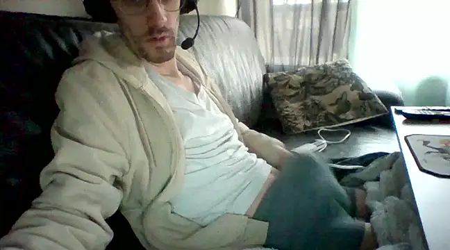 Snapshot of passif520 chatting on March 10, 2025, 9:56 am passif520 online show from March 10, 2025, 9:56 am