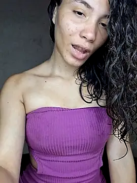 HelenHoltz online show from September 24, 2025, 2:45 pm