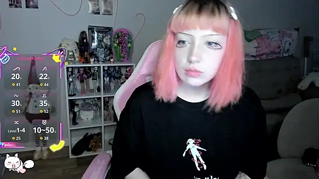 SweetieMollyy online show from November 5, 2025, 12:08 pm