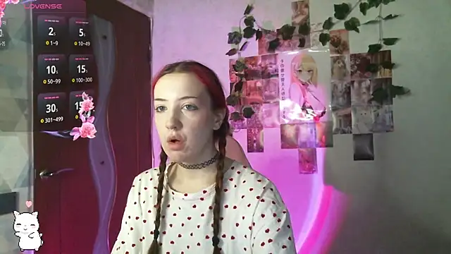 SweetieMollyy online show from February 26, 2025, 2:27 pm