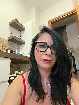 Snapshot of MichelleCara chatting on October 27, 2025, 9:10 am MichelleCara online show from October 27, 2025, 9:10 am