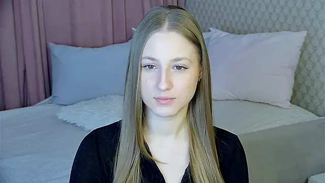 Snapshot of BritneyCruze chatting on February 13, 2025, 8:48 am BritneyCruze online show from February 13, 2025, 8:48 am