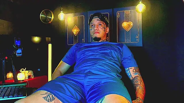 Snapshot of daimond_hope666 chatting on October 17, 2025, 8:32 pm daimond hope666 online show from October 17, 2025, 8:32 pm