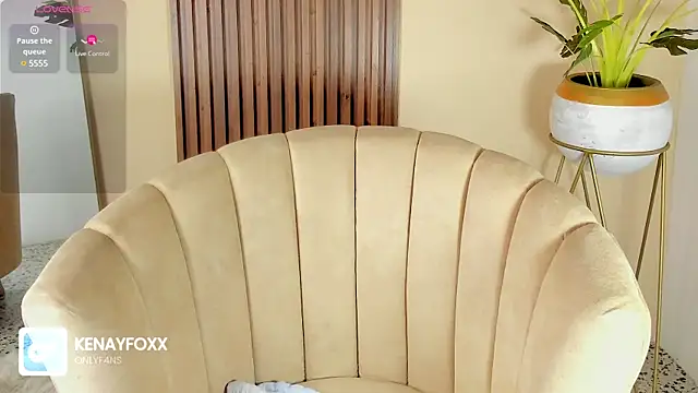 Snapshot of kenayfox chatting on January 31, 2025, 5:53 pm kenayfox online show from January 31, 2025, 5:53 pm