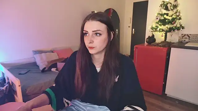 ce leste   online show from December 19, 2025, 5:37 pm