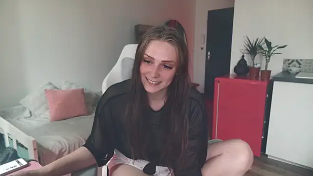 ce leste   online show from April 11, 2026, 9:35 am