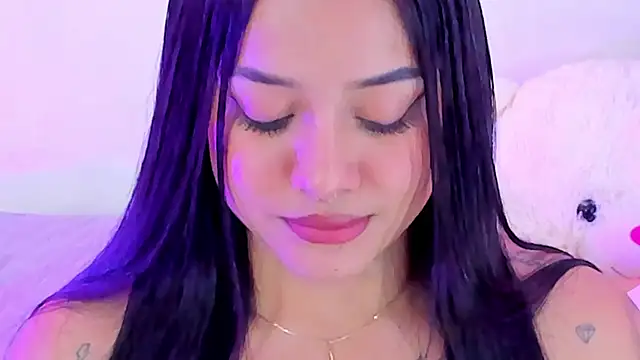 Snapshot of MaddyParisi chatting on February 1, 2025, 8:08 am MaddyParisi online show from February 1, 2025, 8:08 am