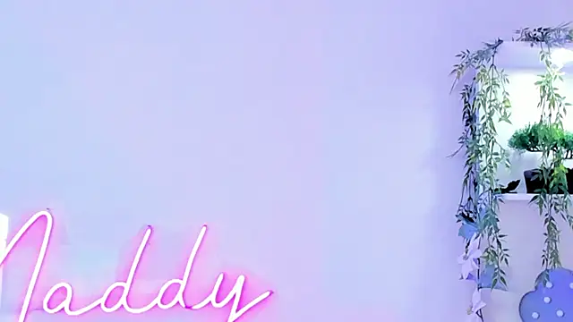 Snapshot of MaddyParisi chatting on March 15, 2025, 11:06 pm MaddyParisi online show from March 15, 2025, 11:06 pm