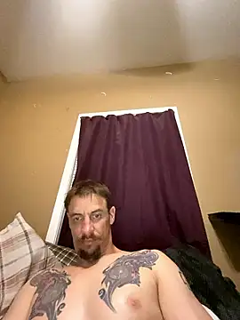Snapshot of Highfrog1 chatting on May 18, 2026, 7:02 am Highfrog1 online show from May 18, 2026, 7:02 am