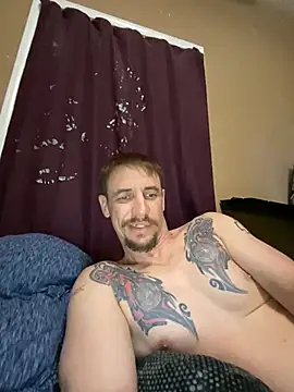Snapshot of Highfrog1 chatting on May 11, 2026, 7:11 pm Highfrog1 online show from May 11, 2026, 7:11 pm