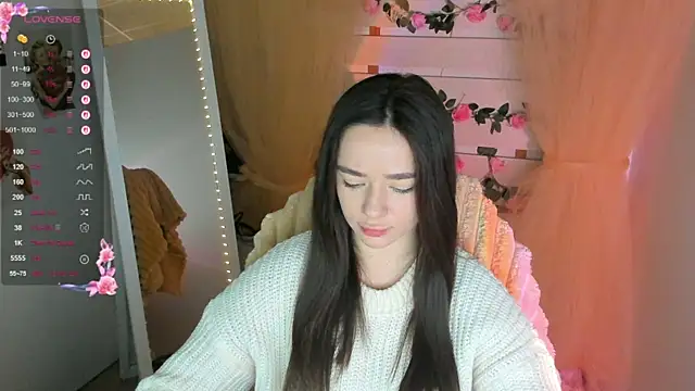 Snapshot of Bella_XO chatting on April 27, 2026, 7:50 am Bella XO online show from April 27, 2026, 7:50 am