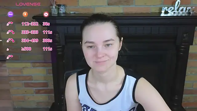 Ellie Sunset online show from April 11, 2026, 7:56 am