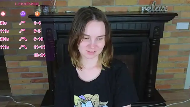 Ellie Sunset online show from May 17, 2026, 8:20 pm