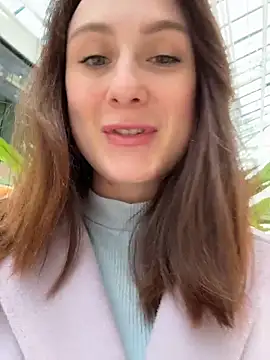 Dina Tease online show from April 10, 2026, 11:17 am