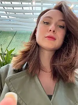 Dina Tease online show from March 27, 2026, 11:11 am