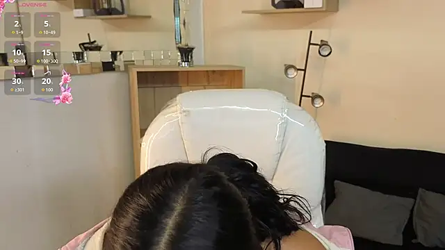 Snapshot of Saray_reyes chatting on November 21, 2025, 11:53 am Saray reyes online show from November 21, 2025, 11:53 am