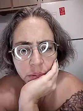 Snapshot of GraceHenderson chatting on March 3, 2025, 2:39 pm GraceHenderson online show from March 3, 2025, 2:39 pm