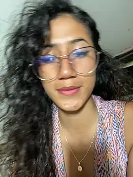 KaitlynLoveCam online show from November 4, 2025, 7:06 pm