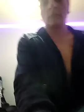 SHARAONELOVE online show from April 10, 2026, 3:19 pm