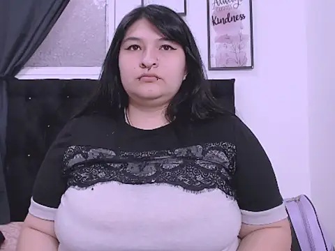  69HONRY online show from October 12, 2025, 9:49 pm