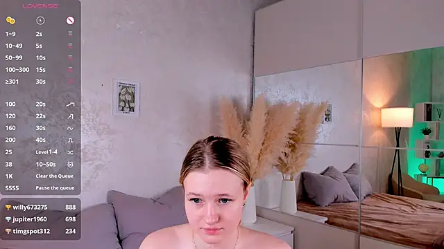 MaydaFoulk online show from March 23, 2025, 2:48 am