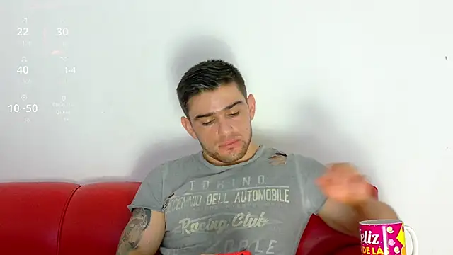 Sexy Alejandro  online show from September 13, 2025, 11:32 am