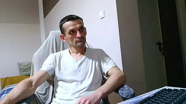 harddick1985big online show from October 29, 2025, 2:38 pm